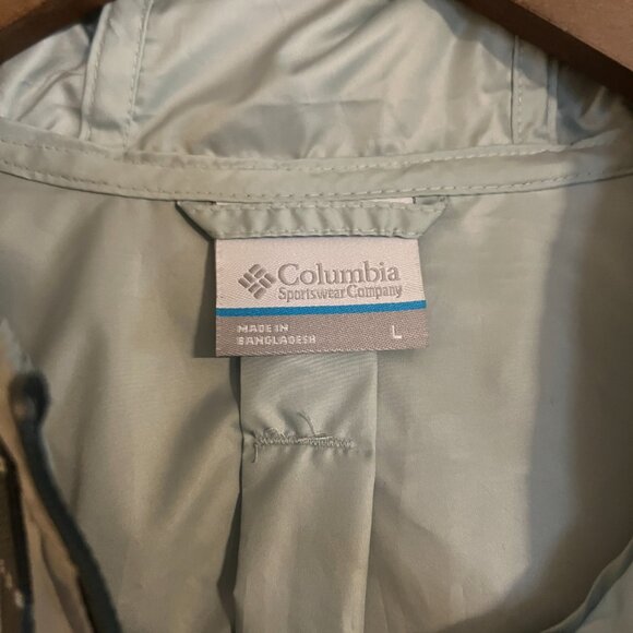 Size L Columbia Women's Flash Forward Windbreaker Jacket. Two-Tone Greens. - Picture 3 of 4